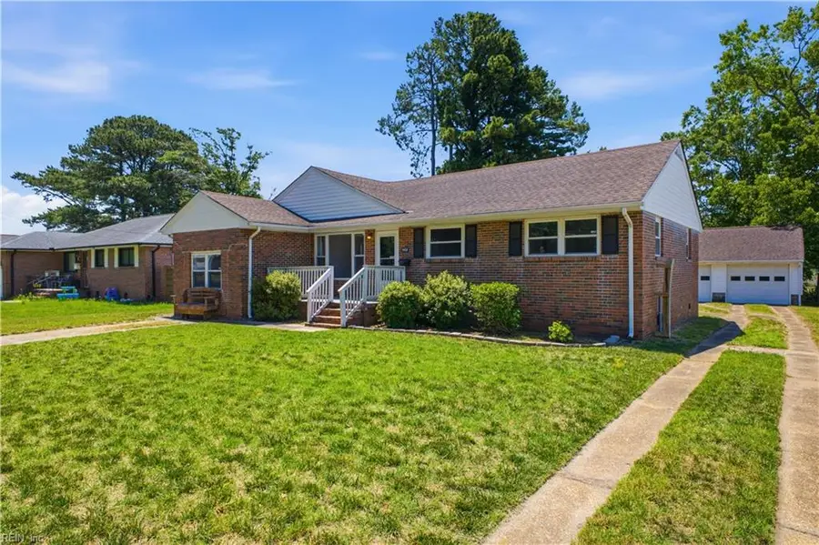 8450 Lynn River Road, Norfolk, VA 23503 - #2