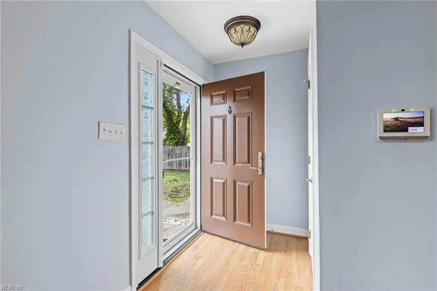18 Parkway Drive, Hampton, VA 23669 - #3