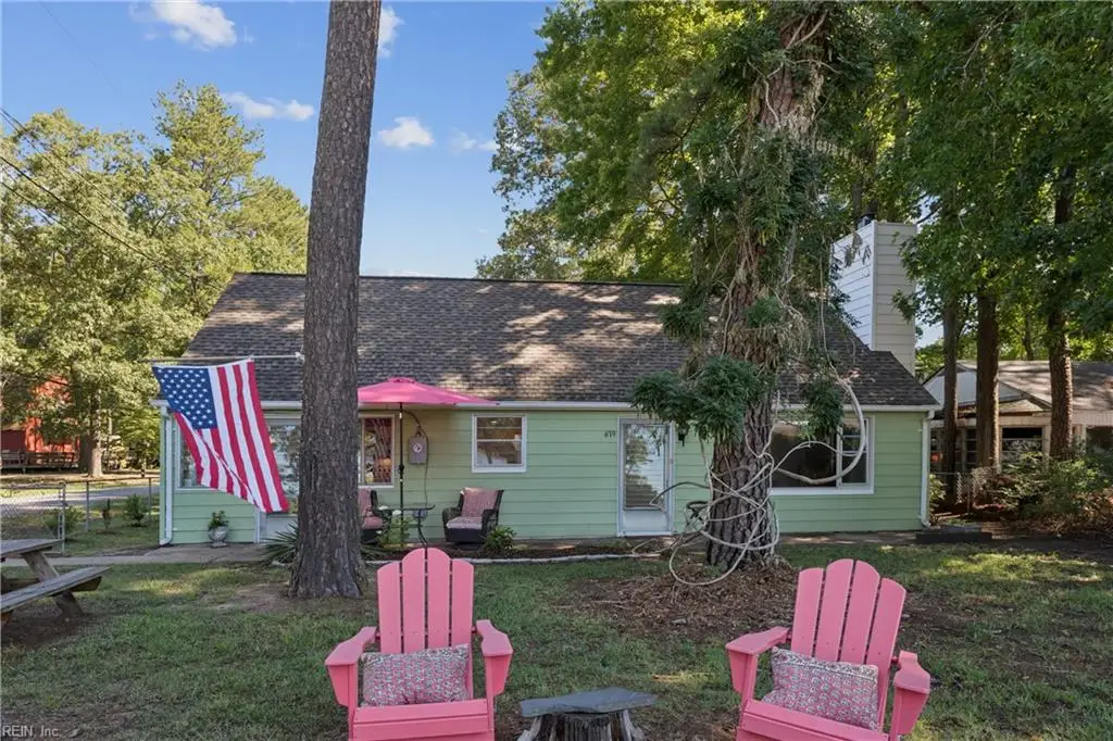 679 Shore Drive, Hartfield, VA 23071 - #1