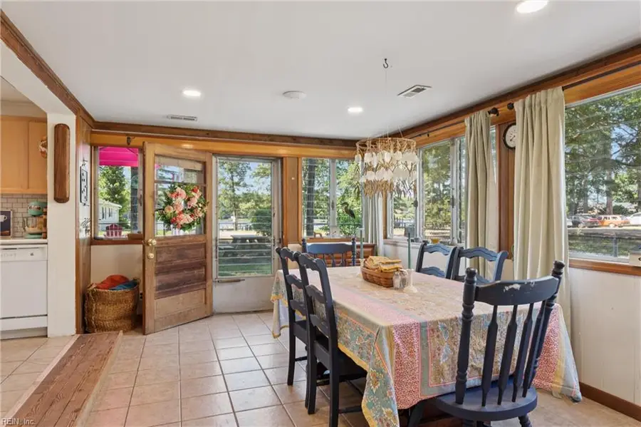 679 Shore Drive, Hartfield, VA 23071 - #3