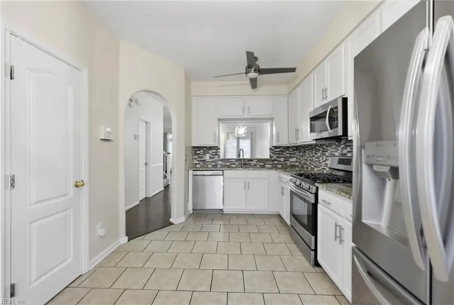 2347 Charing Cross Road, Virginia Beach, VA 23456 - #2