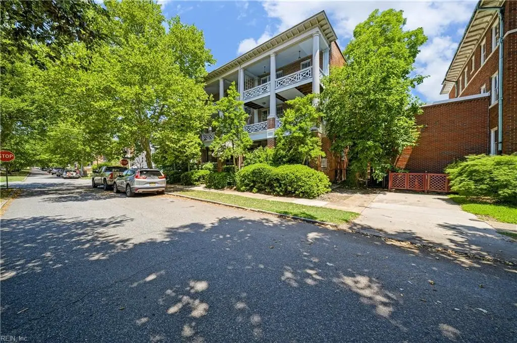 524 Graydon Avenue #4, Norfolk, VA 23507 - #1