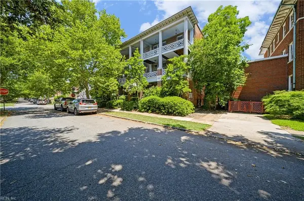 524 Graydon Avenue #4, Norfolk, VA 23507
