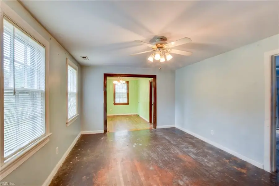 704 James Drive, Newport News, VA 23605 - #3