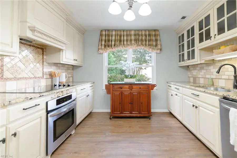 7680 The Points Place #302, Gloucester Point, VA 23062 - #3