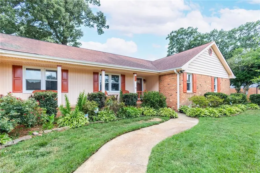 205 Fillmore Place, Chesapeake, VA 23325 - #2