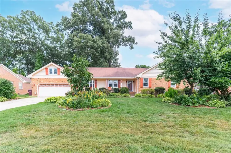 205 Fillmore Place, Chesapeake, VA 23325 - #3