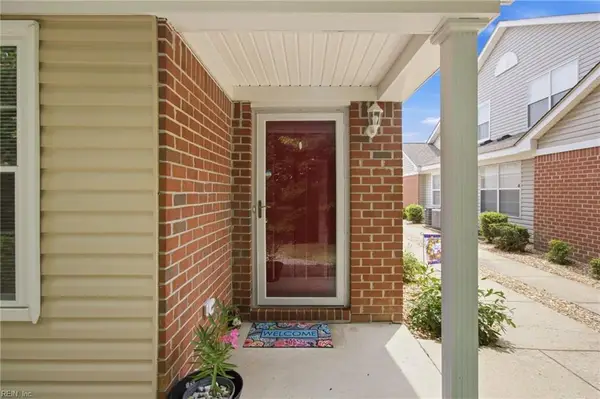 713 Oak Mill Lane, Newport News, VA 23602