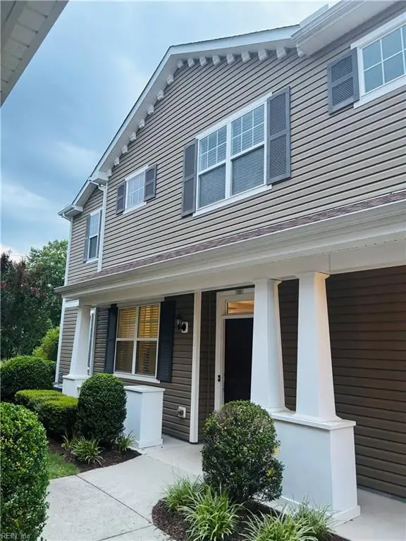 723 Lacy Oak Dr Drive, Chesapeake, VA 23320