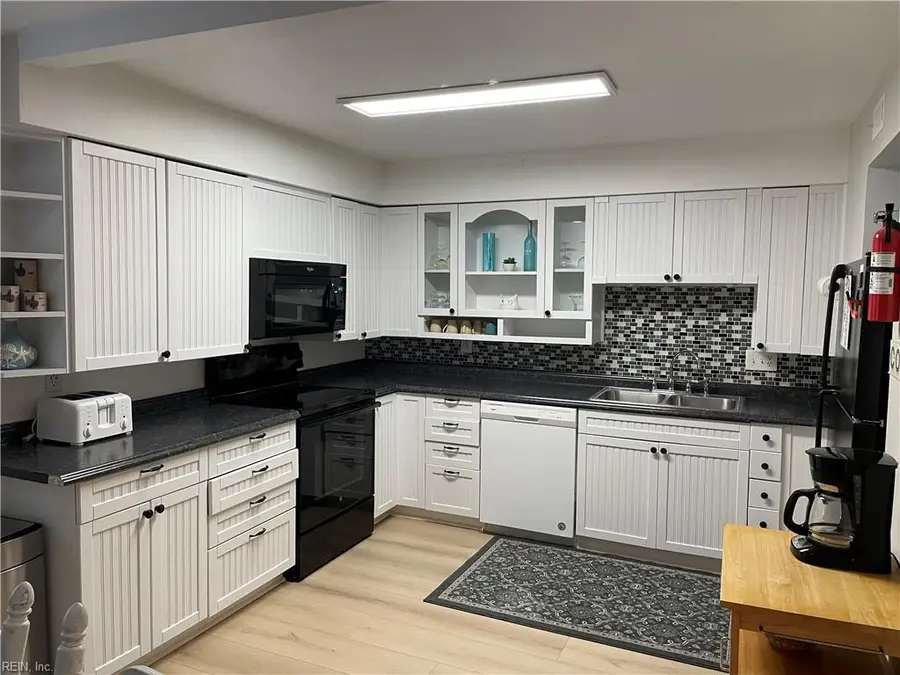 4401 Ocean View Avenue, Virginia Beach, VA 23455 - #2
