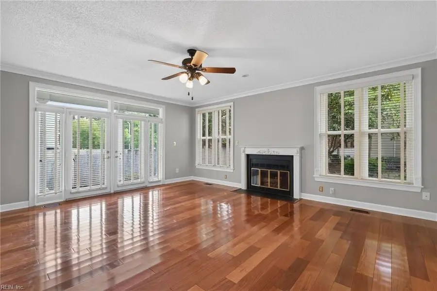 1076 Collection Creek Way, Virginia Beach, VA 23454 - #3