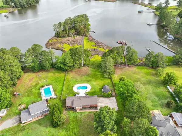 1114 Kingston Lane, North, VA 23128