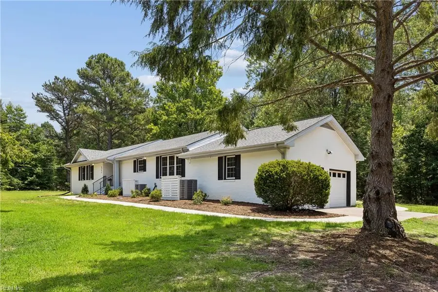 6295 Ark Road, Gloucester, VA 23061 - #3
