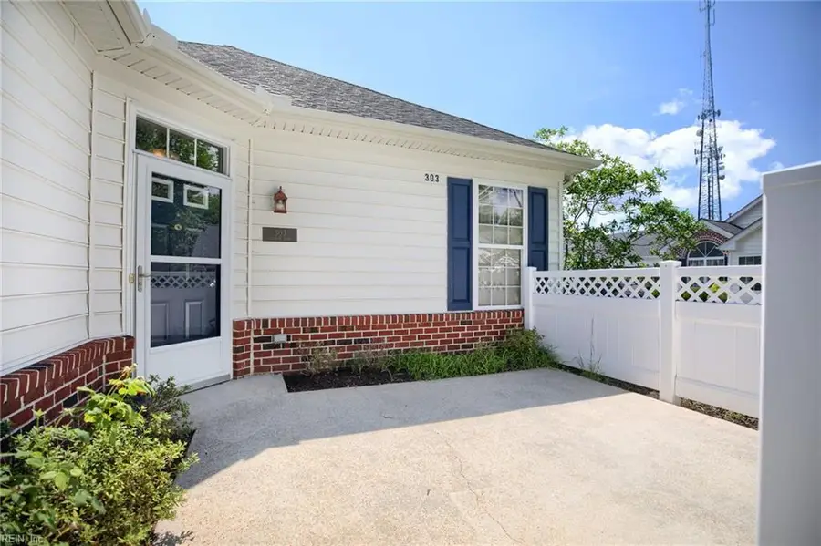 303 Garman Loop, Yorktown, VA 23690 - #2