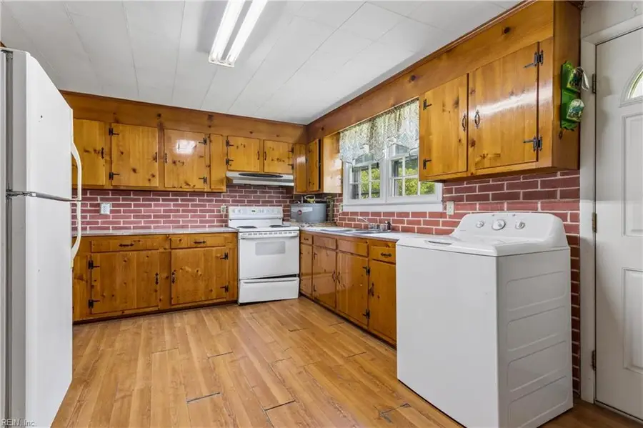 610 Morris Drive, Newport News, VA 23605 - #2
