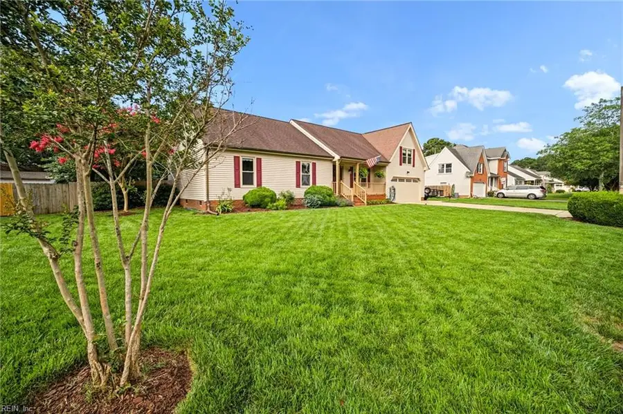 529 Royal Grant Drive, Chesapeake, VA 23322 - #2