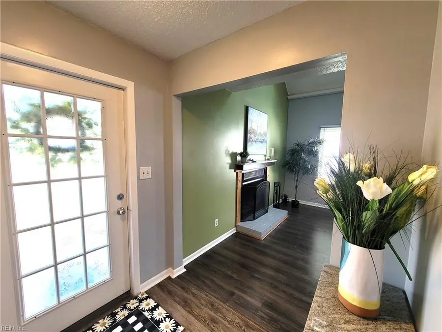 5733 Earnhardt Street, Virginia Beach, VA 23464 - #3