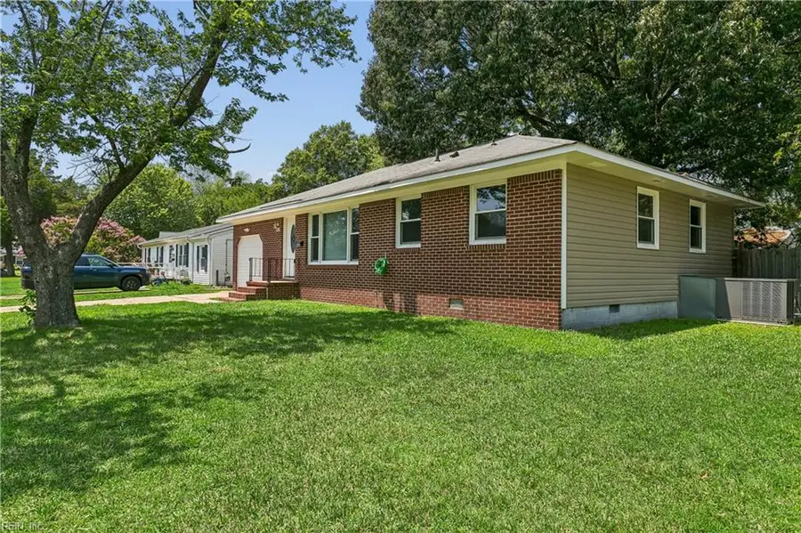 263 Exeter Road, Newport News, VA 23602 - #2