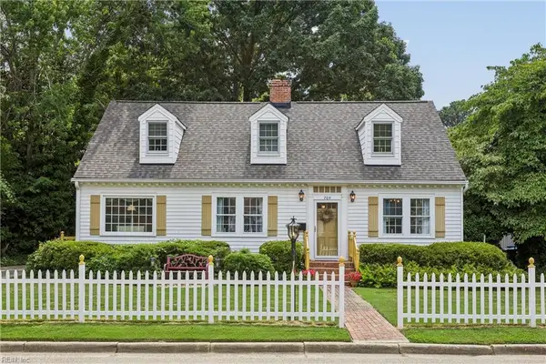 704 Monumental Avenue, Williamsburg, VA 23185
