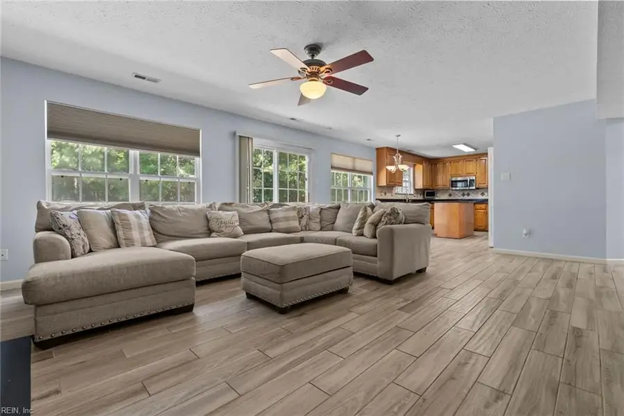 100 Pinyon Pines, Yorktown, VA 23693 - #3