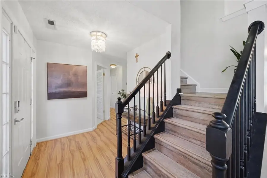 405 S Monterey Drive, Chesapeake, VA 23320 - #3