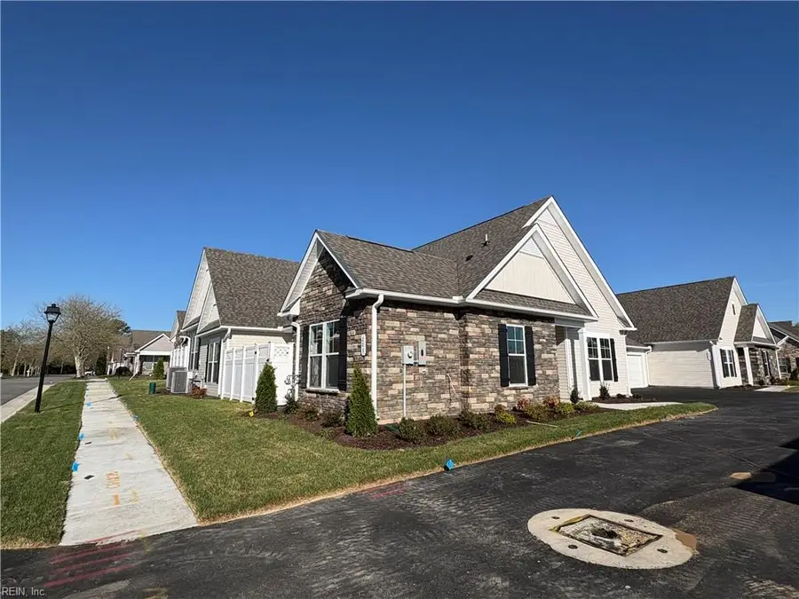 203 Oxford Avenue #39-4, Smithfield, VA 23430 - #2