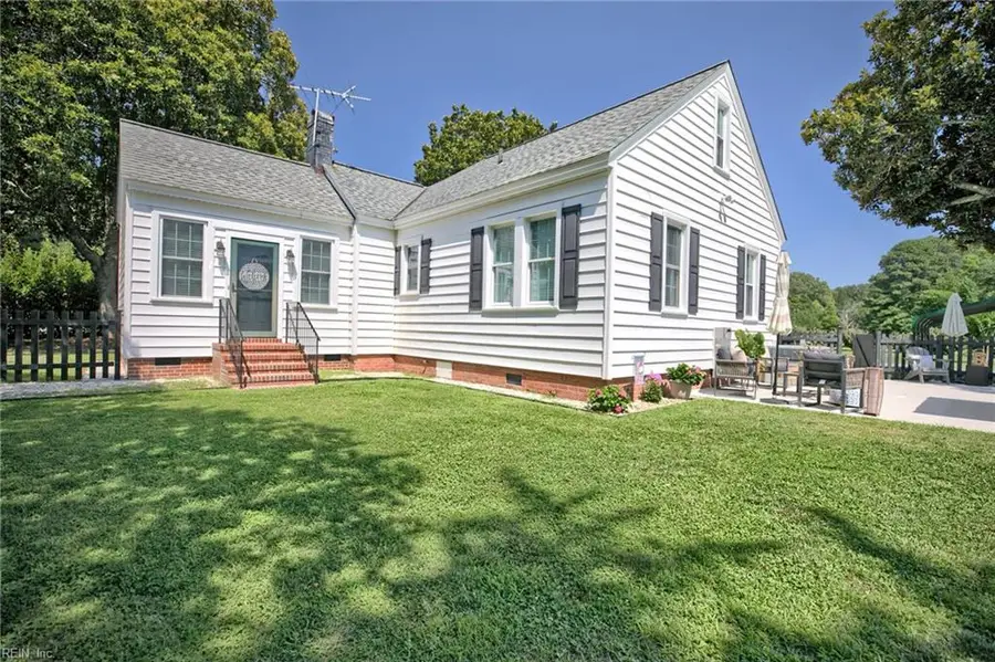 2750 New Point Comfort Highway, Port Haywood, VA 23138 - #3