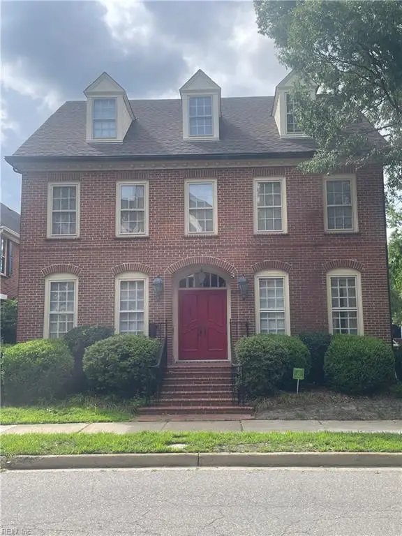 625 Mowbray Arch, Norfolk, VA 23507