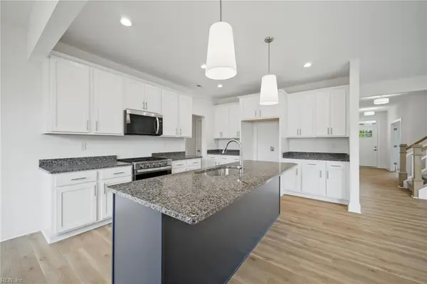 609 Connie Way, Virginia Beach, VA 23462