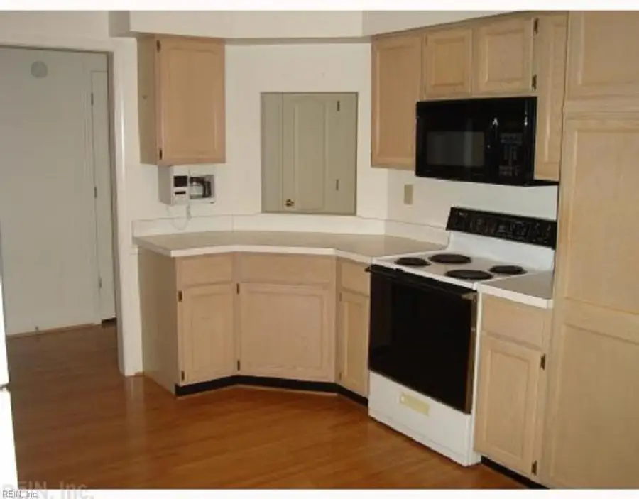 316 Esplanade Place, Chesapeake, VA 23320 - #2