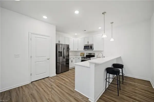 1728 Vankar Drive #104, Virginia Beach, VA 23456