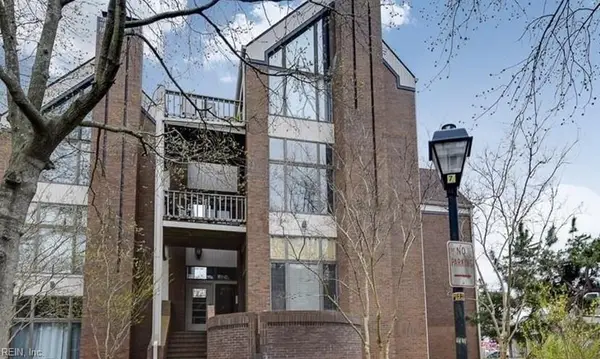 696 Mowbray Arch #540, Norfolk, VA 23507