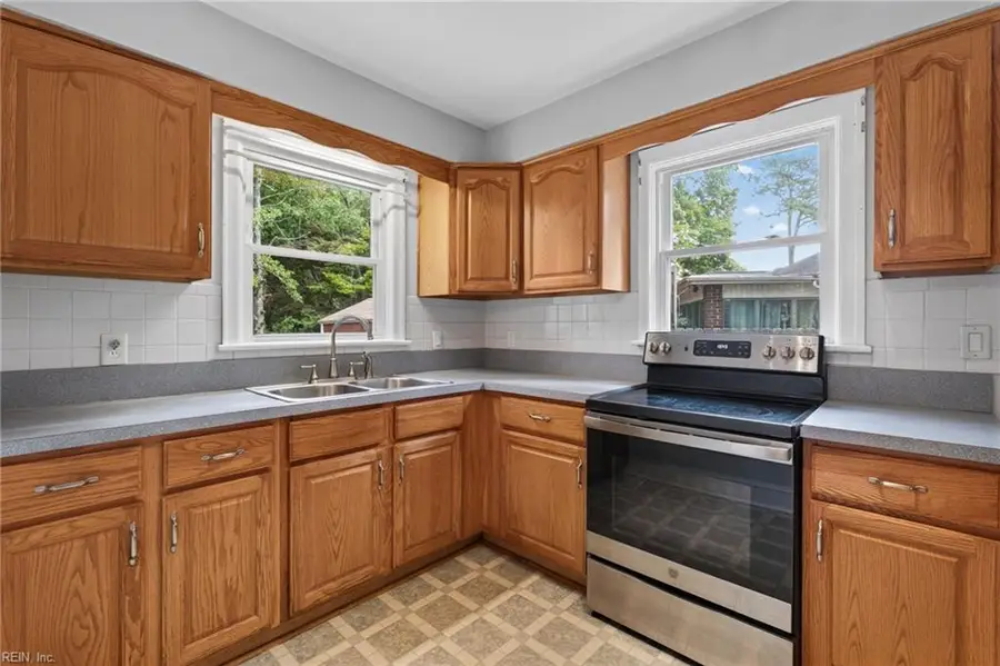 8560 Culfor Crescent, Norfolk, VA 23503 - #3