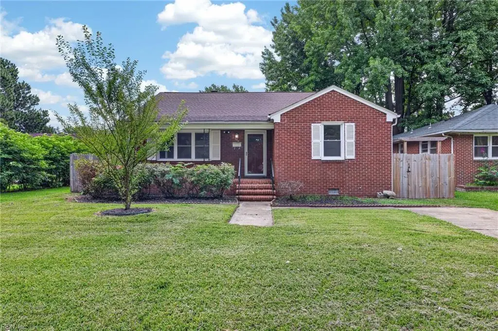 609 Crystal Avenue, Chesapeake, VA 23324 - #1