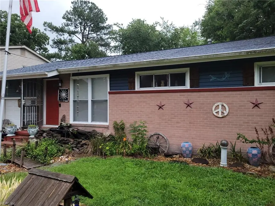 3307 W Weaver Road W, Hampton, VA 23666 - #3
