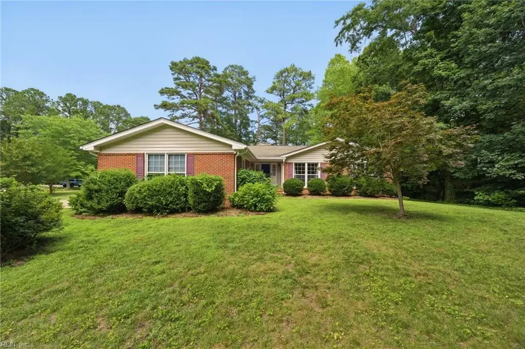 404 W Woodland Drive, Yorktown, VA 23692 - #1