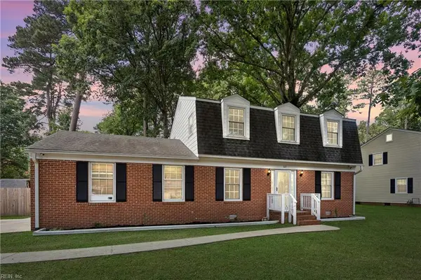 305 W Woodland Drive, Yorktown, VA 23692