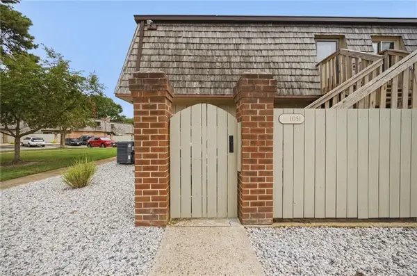 1051 Ocean Pebbles Way, Virginia Beach, VA 23451