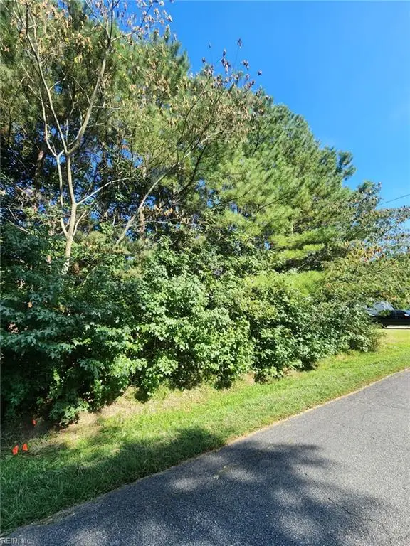 13 Truitt Road, Chesapeake, VA 23321 - #3