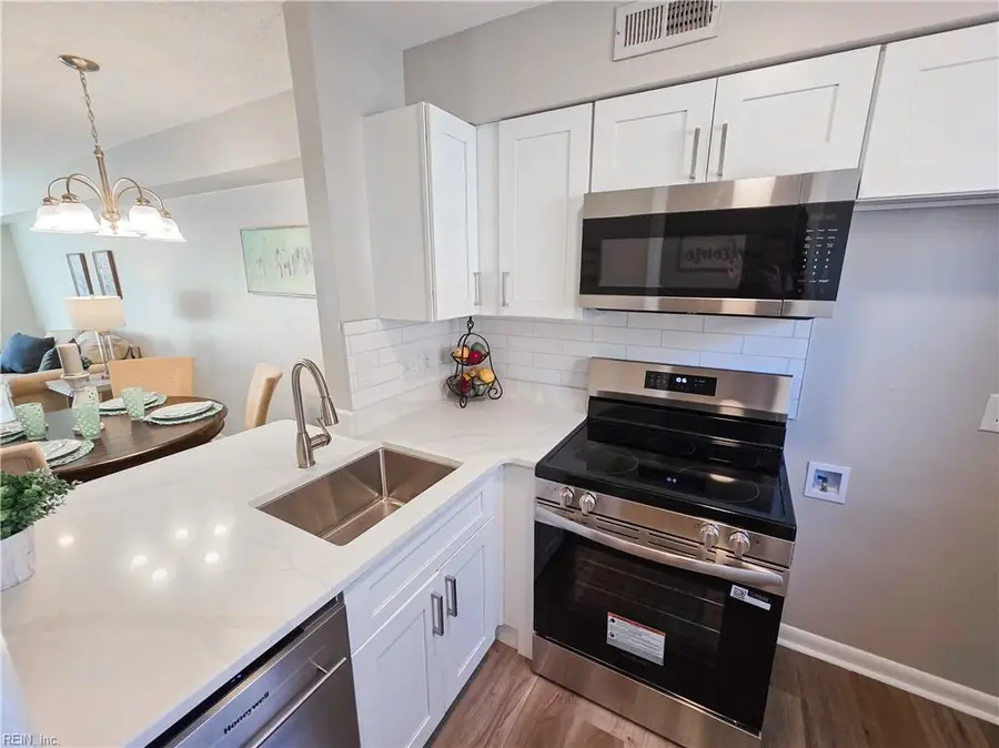 1268 Little Bay Avenue #12, Norfolk, VA 23503 - #3