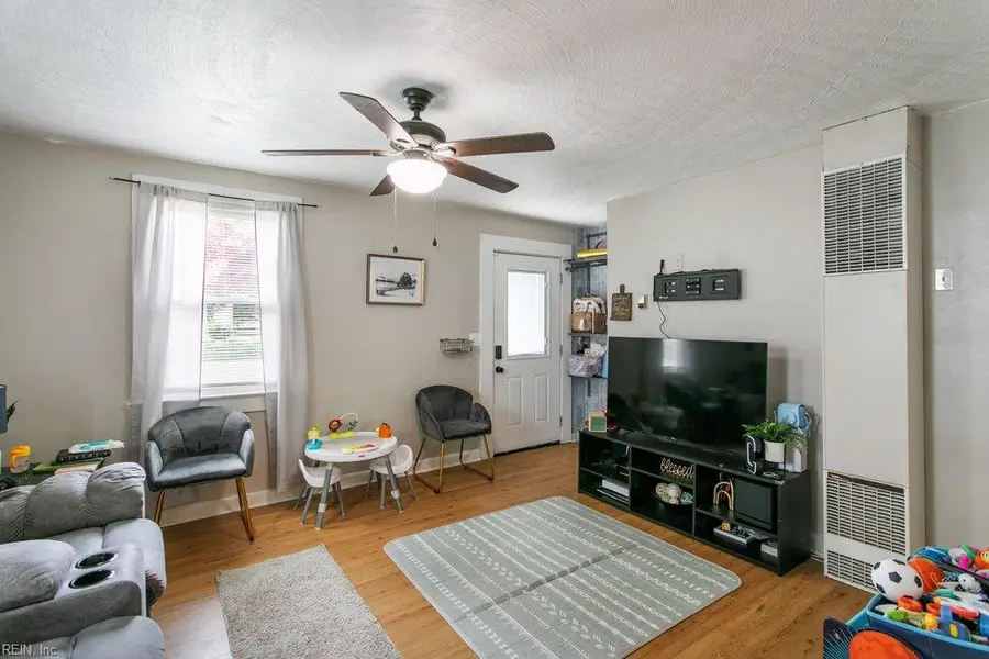 2802 Parish Avenue, Newport News, VA 23607 - #3