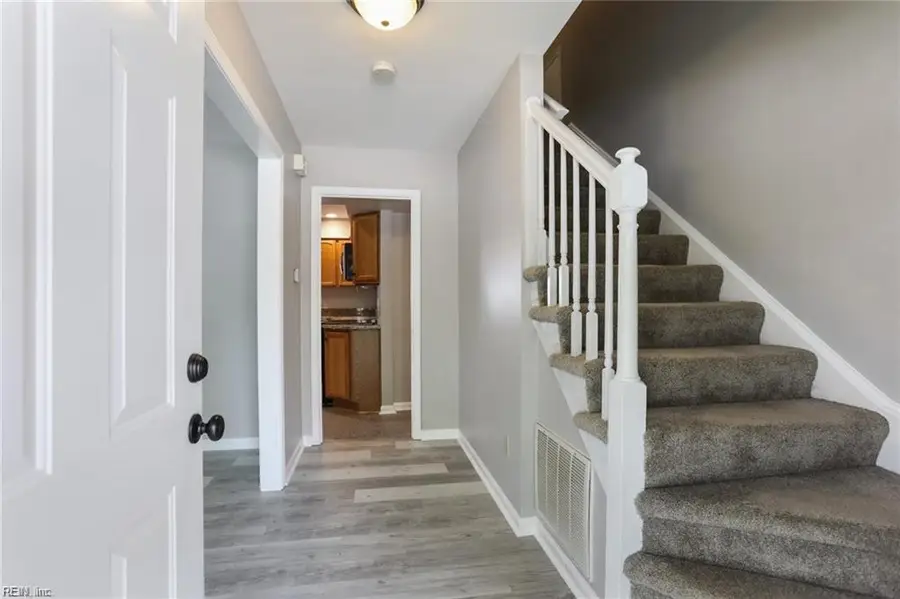 128 Gwynn Circle, Newport News, VA 23602 - #3