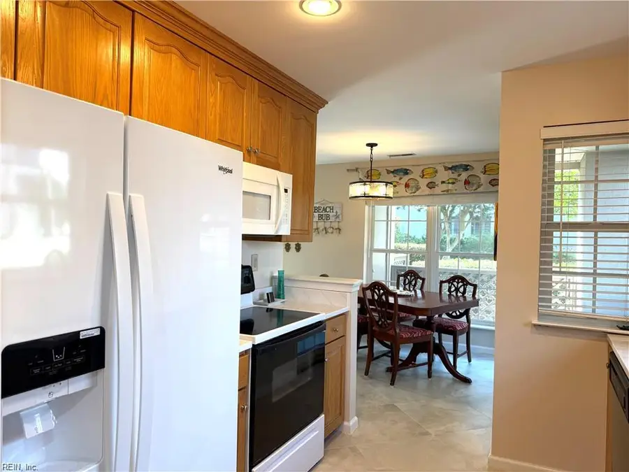 411 Harbour Point #102, Virginia Beach, VA 23451 - #2
