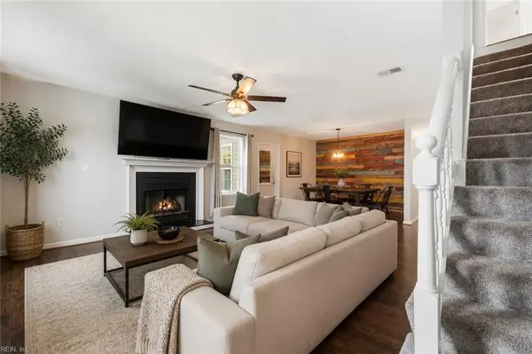 1824 Finsbury Lane, Virginia Beach, VA 23454