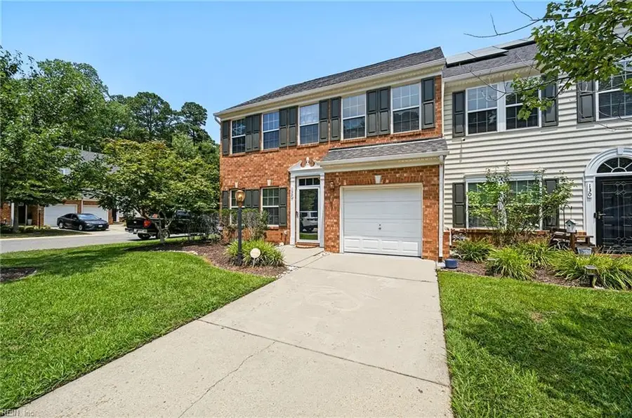 132 Brock Street, Yorktown, VA 23690 - #3