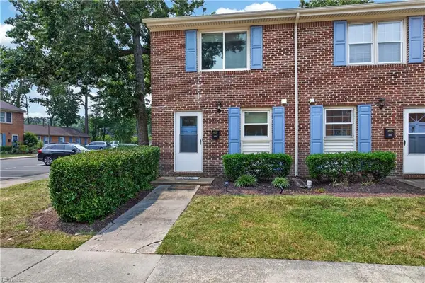 435 Barberton Drive, Virginia Beach, VA 23451