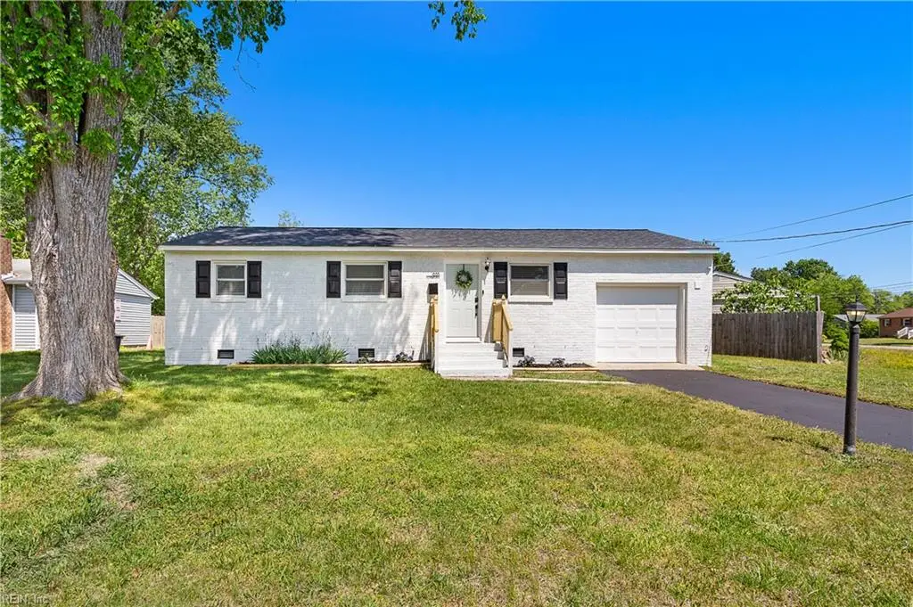 633 Nottingham Drive, Hampton, VA 23669 - #1