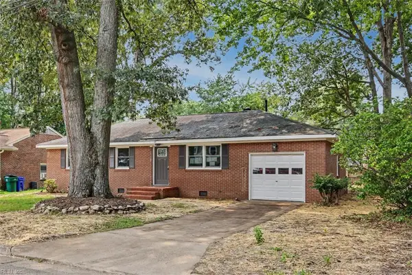 19 Bird Lane, Newport News, VA 23601