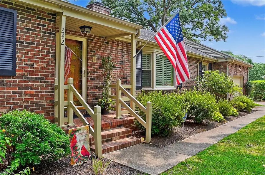 242 Lucian Court, Norfolk, VA 23502 - #3