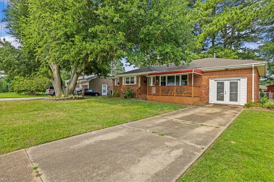 1217 Oleander Avenue, Chesapeake, VA 23325 - #3